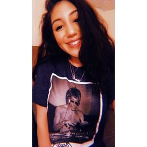 Meet your Posher, Marissa